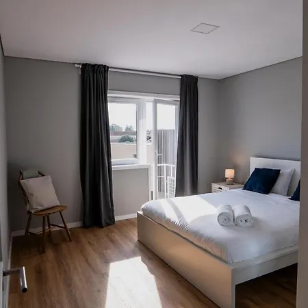 3br Flat By Casa Da Musica, Central, Sleeps 6, E