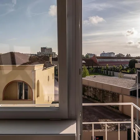 3br Flat By Casa Da Musica, Central, Sleeps 6, E * 波尔图