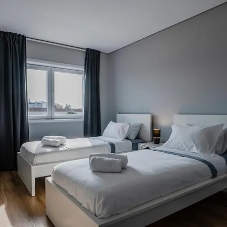 3br Flat By Casa Da Musica, Central, Sleeps 6, E Oporto