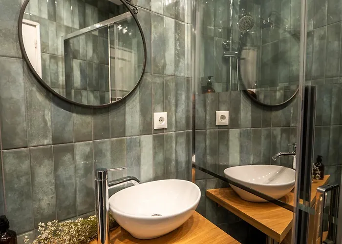 3br Flat By Casa Da Musica, Central, Sleeps 6, E Porto