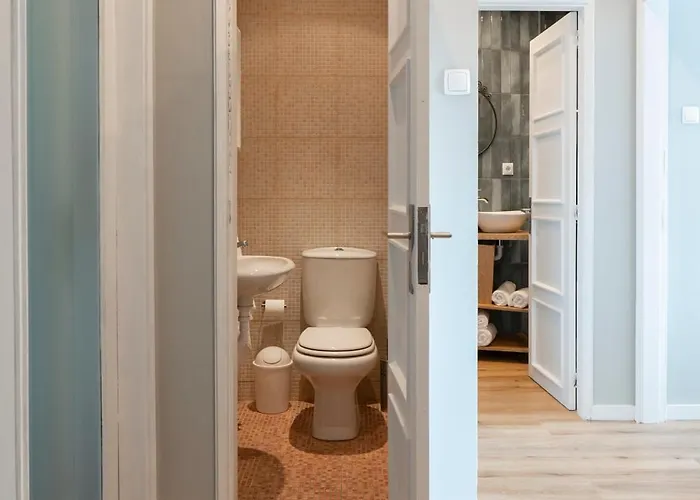 3br Flat By Casa Da Musica, Central, Sleeps 6, E 포르투